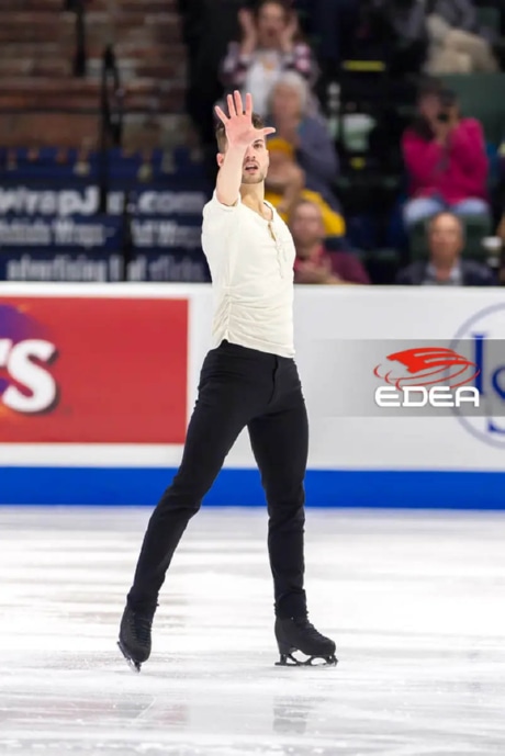 Ice Gallery Skates U.S.
